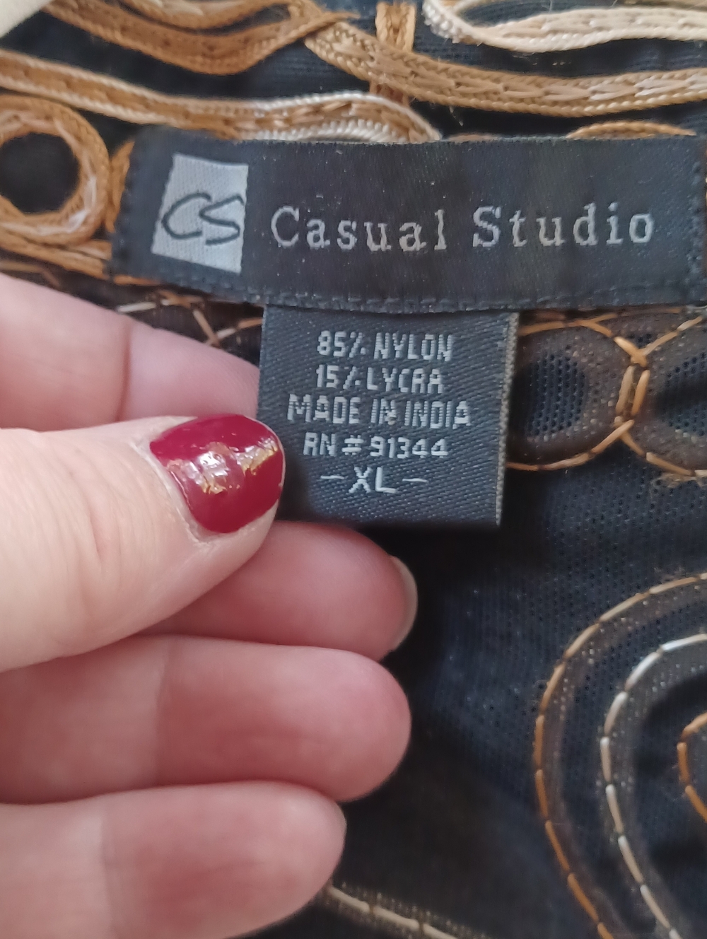 Beautiful And Unique Ribbon Embroidered (?) Jacket - Picture 3 of 7
